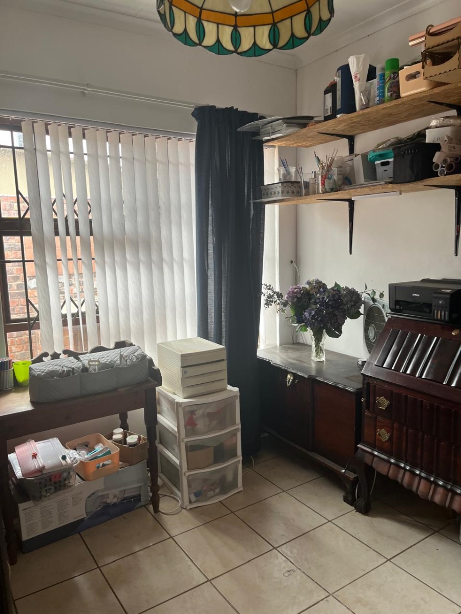 5 Bedroom Property for Sale in Noorsekloof Eastern Cape